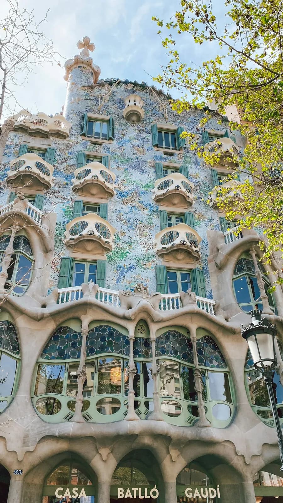 Fachada de Casa Batlló en Passeig de Gràcia, Barcelona