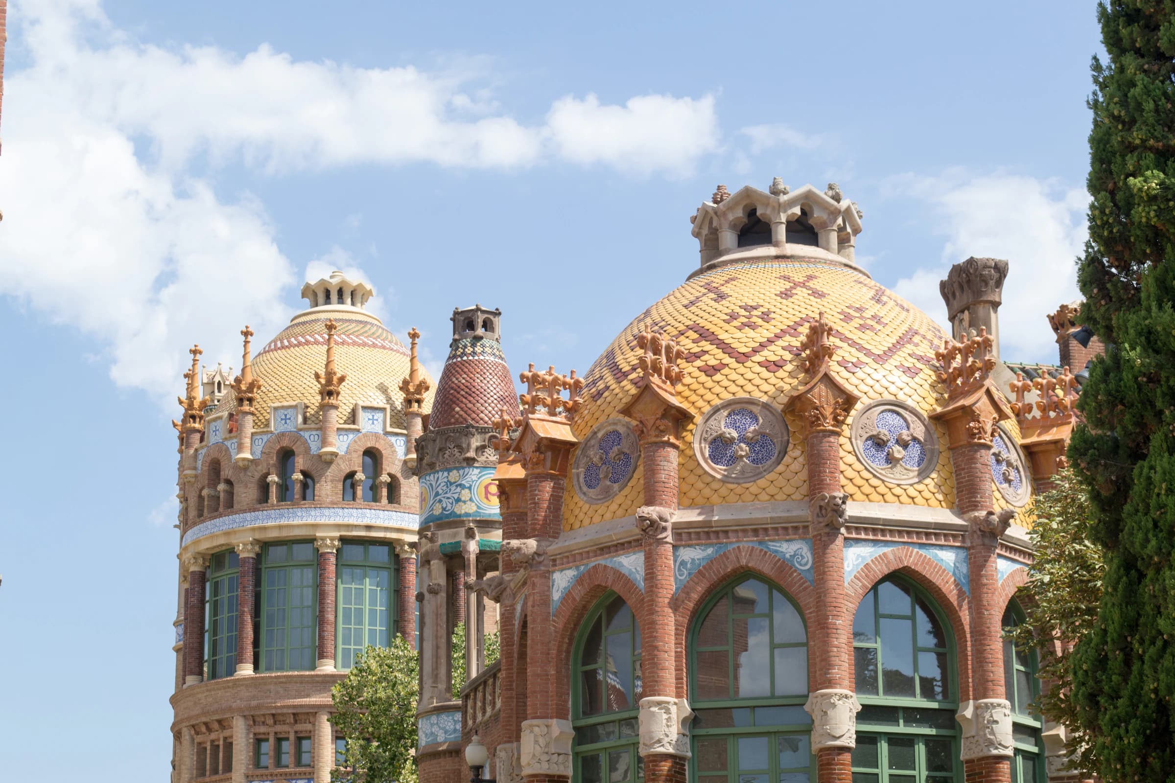 Pabellón modernista con cúpula en el conjunto de Sant Pau